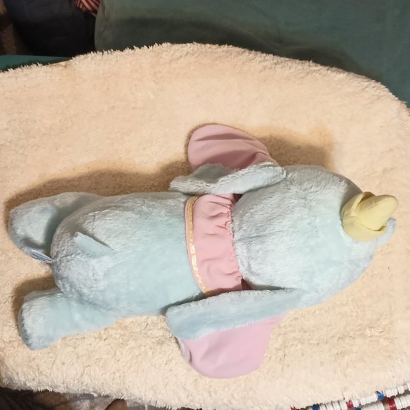 VGUC ~ Dumbo Elephant Disney's Sleeping Fun Fan Amuse SEGA 22" Plush Toy - Picture 7 of 8